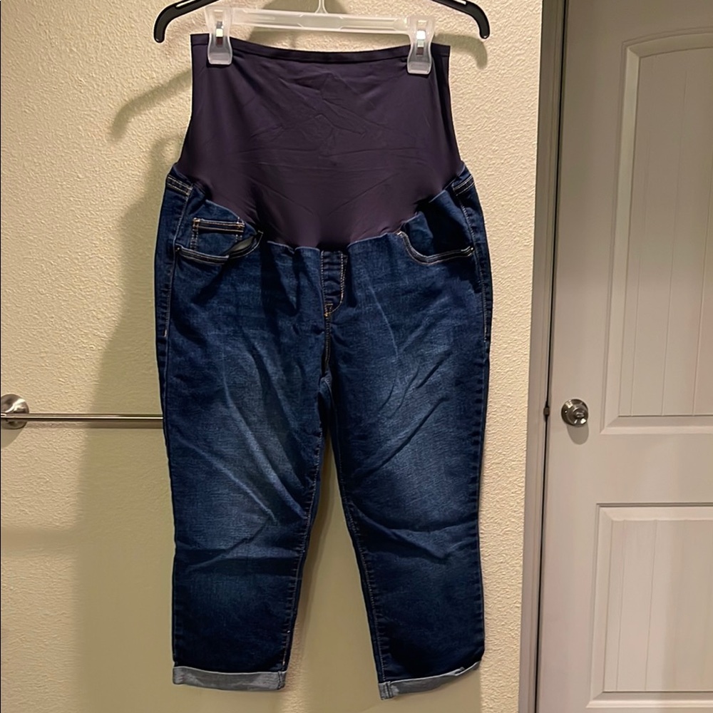 Old Navy Maternity Jean Capris